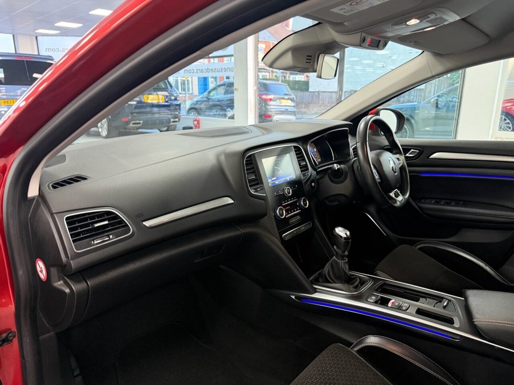 Used Renault Megane 2017 for sale - 76776590: Photo 13