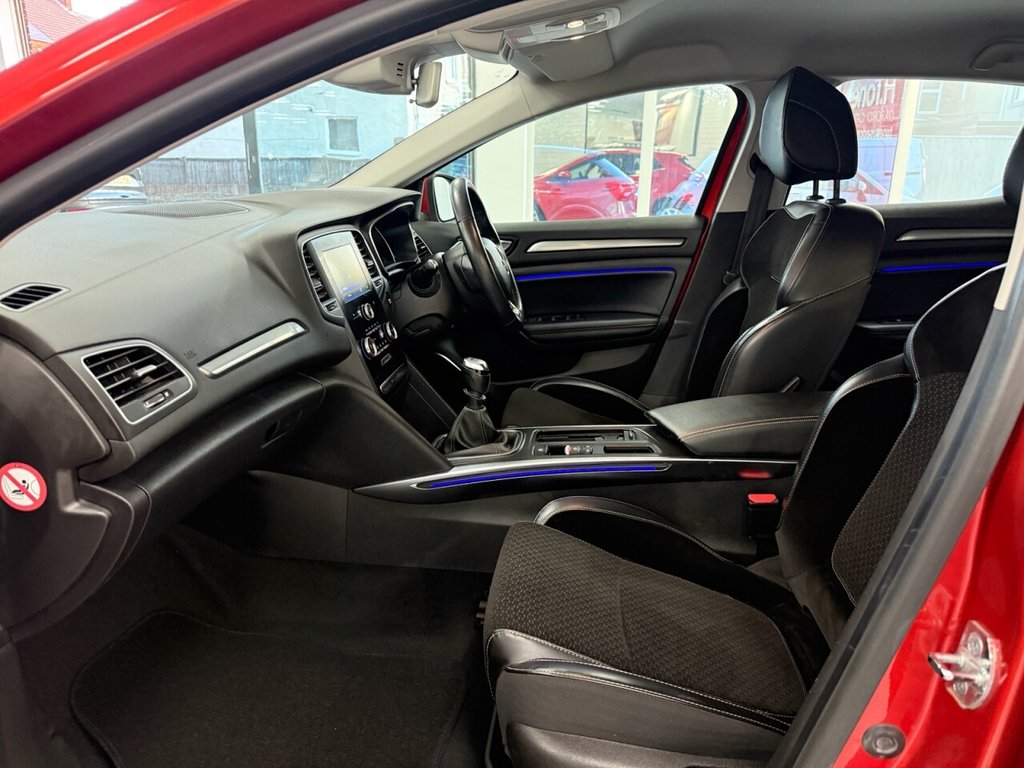 Used Renault Megane 2017 for sale - 76776590: Photo 14