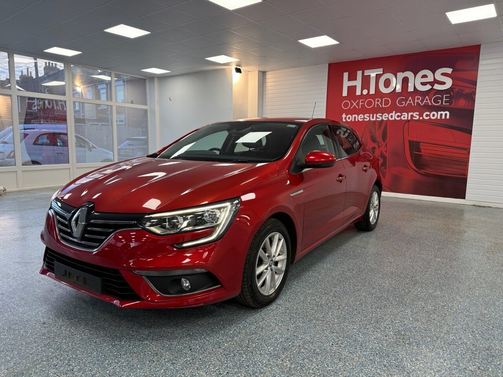 Used Renault Megane 2017 for sale - 76776590: Photo 19