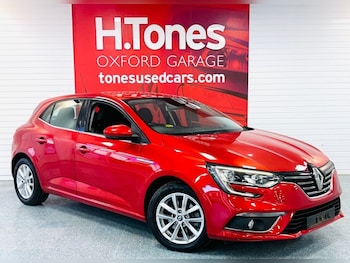 Used Renault Megane 2017 for sale - 76776590: Photo