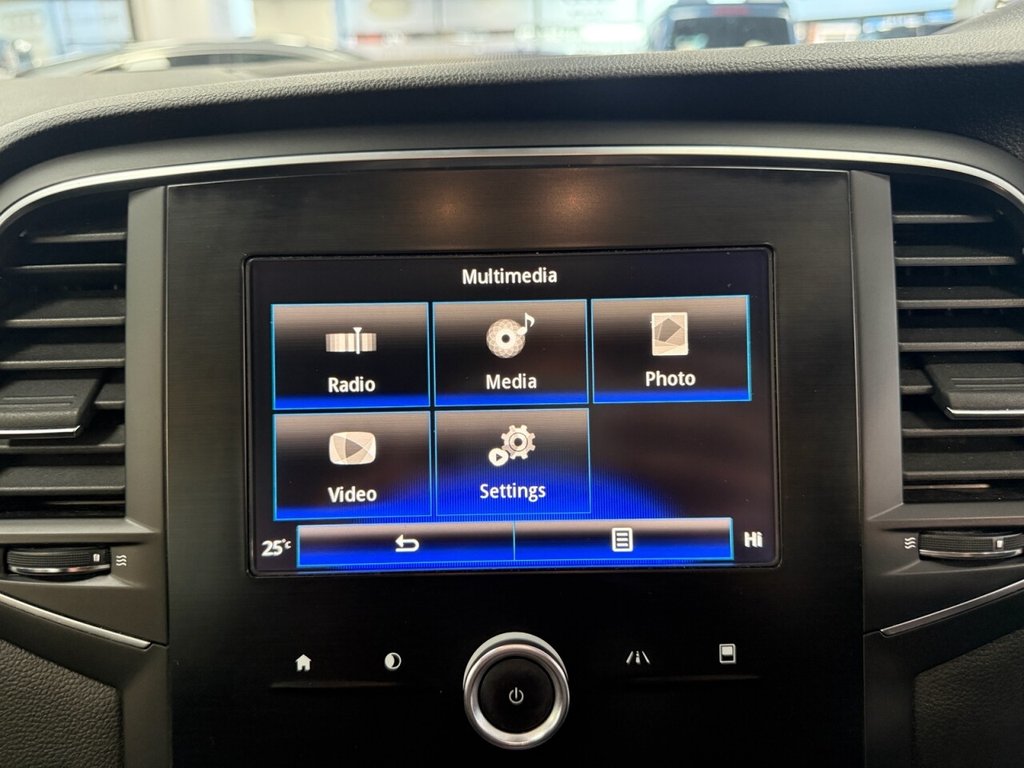 Used Renault Megane 2017 for sale - 76776590: Photo 34