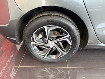 Used Hyundai i30 2023 for sale - 78598358: Photo