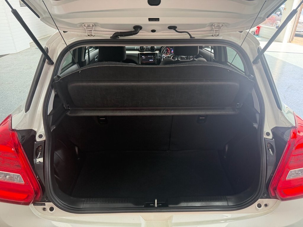 Used Suzuki Swift 2018 for sale - 76776557: Photo 10