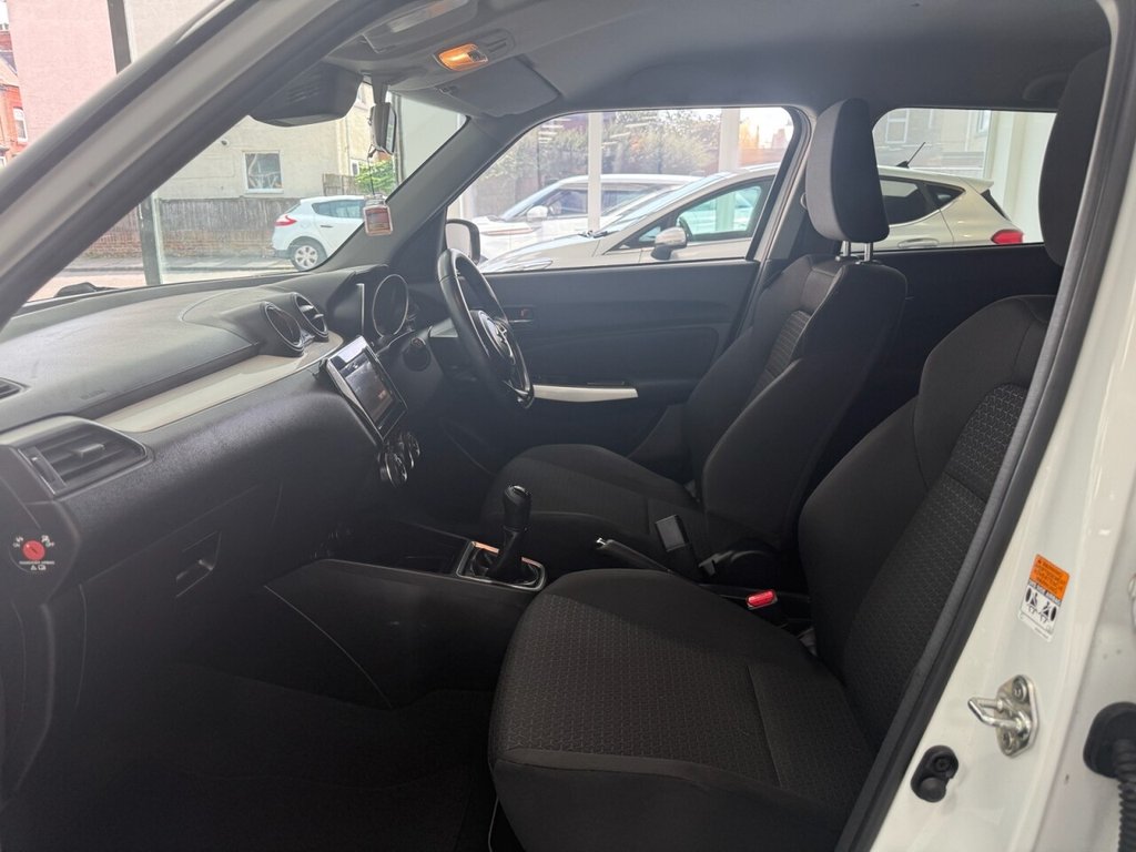 Used Suzuki Swift 2018 for sale - 76776557: Photo 15