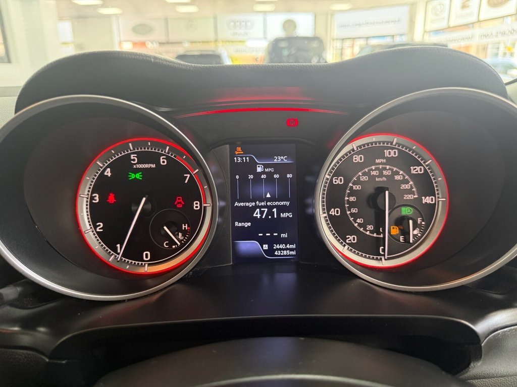 Used Suzuki Swift 2018 for sale - 76776557: Photo 31