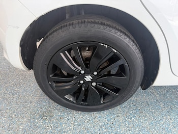 Used Suzuki Swift 2018 for sale - 76776557: Photo