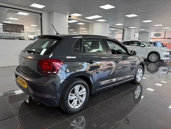 Used Volkswagen Polo 2018 for sale - 79046010: Photo