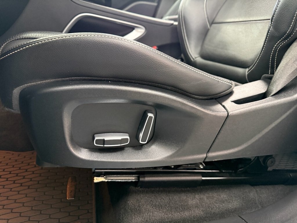 Used Jaguar F-Pace 2018 for sale - 76909779: Photo 20