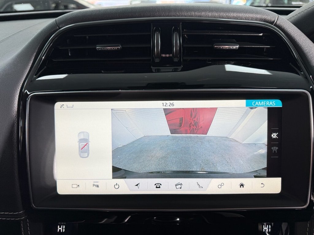 Used Jaguar F-Pace 2018 for sale - 76909779: Photo 39