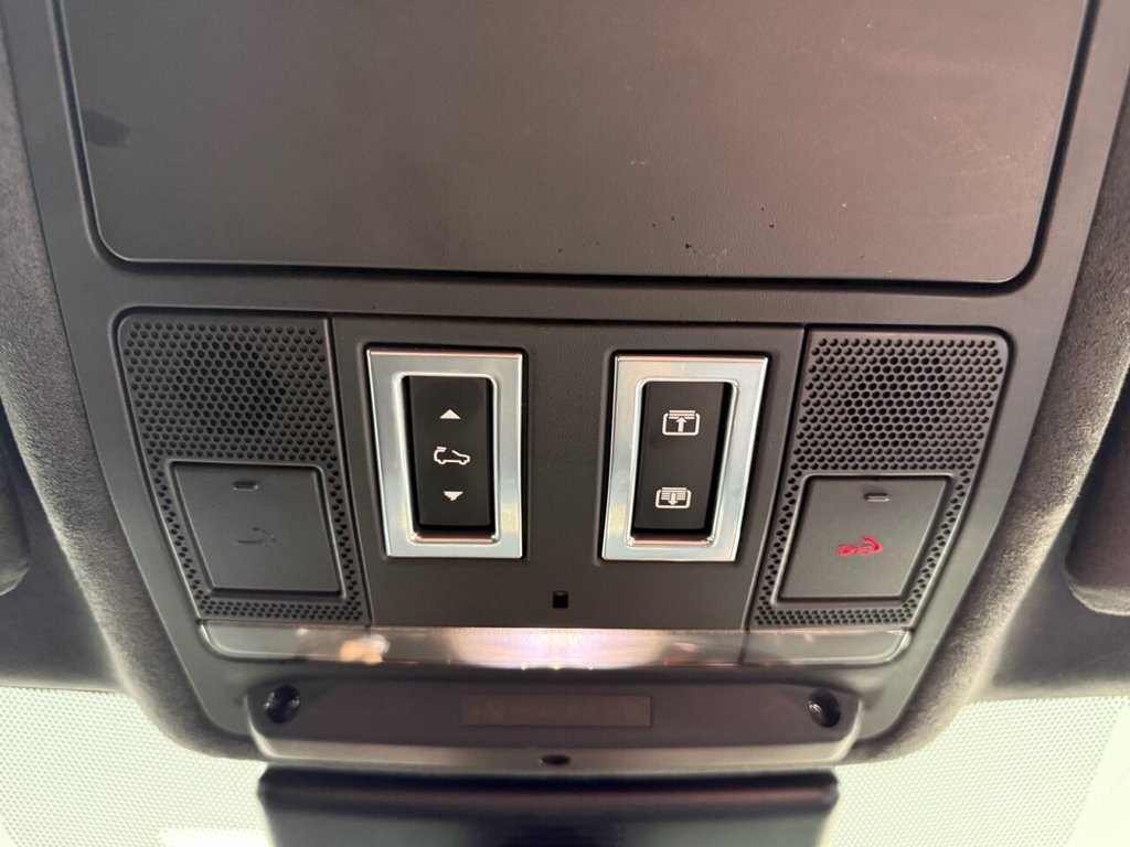 Used Jaguar F-Pace 2018 for sale - 76909779: Photo 46