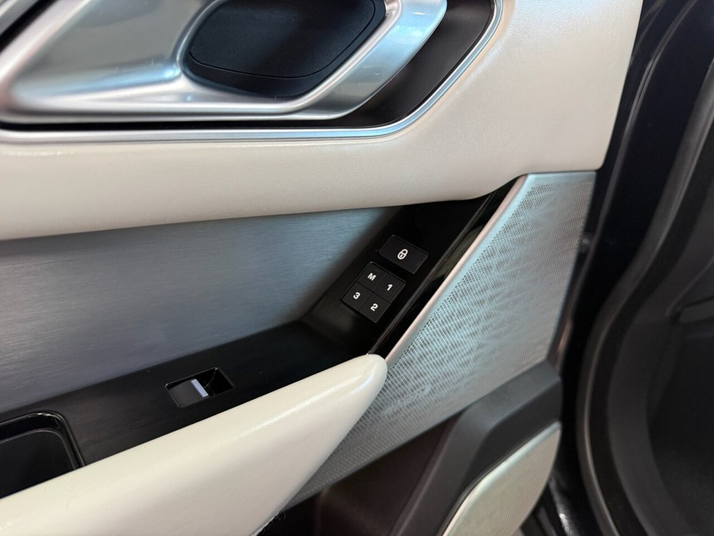 Used Land Rover Range Rover Velar 2018 for sale - 78181890: Photo 19