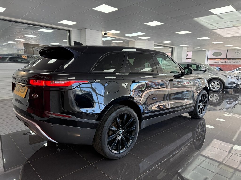 Used Land Rover Range Rover Velar 2018 for sale - 78181890: Photo 2
