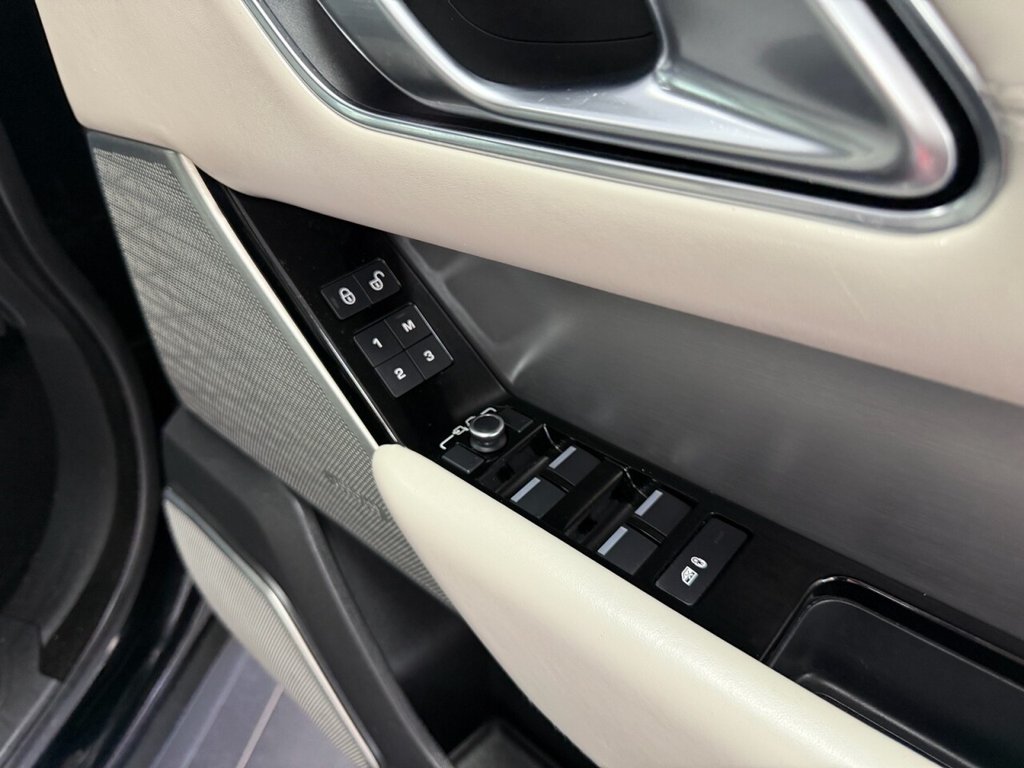 Used Land Rover Range Rover Velar 2018 for sale - 78181890: Photo 28
