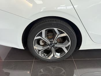 Used Kia Ceed 2019 for sale - 79818806: Photo