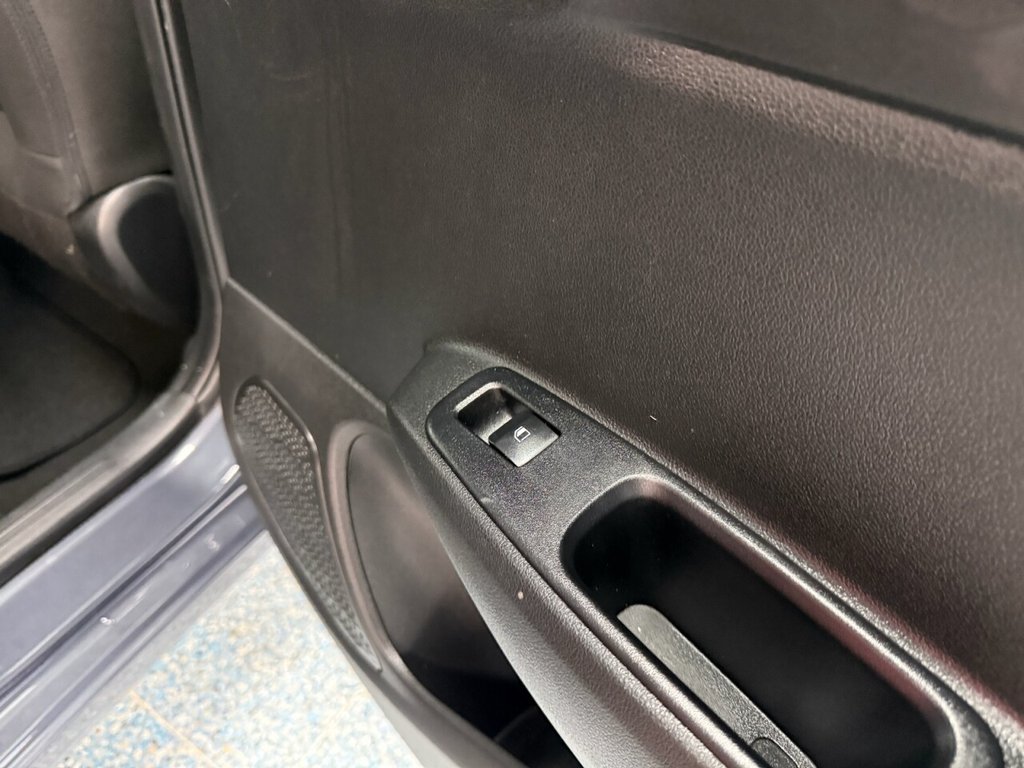 Used Hyundai i10 2023 for sale - 77668870: Photo 7