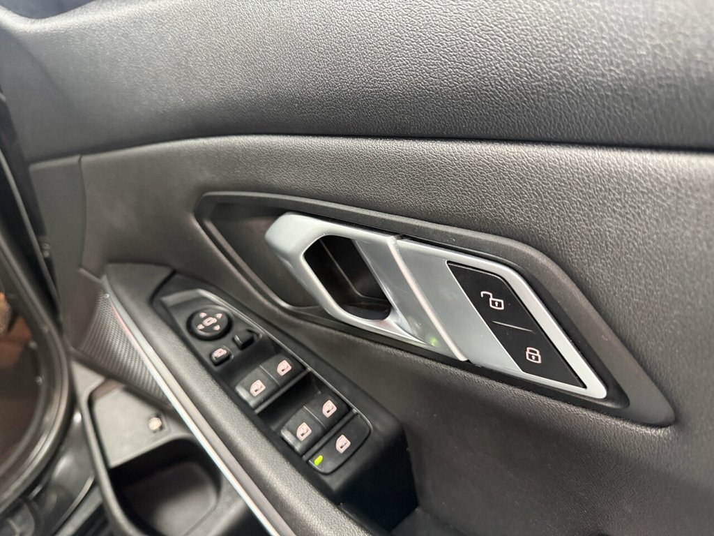 Used BMW 3 Series 2020 for sale - 76776665: Photo 30