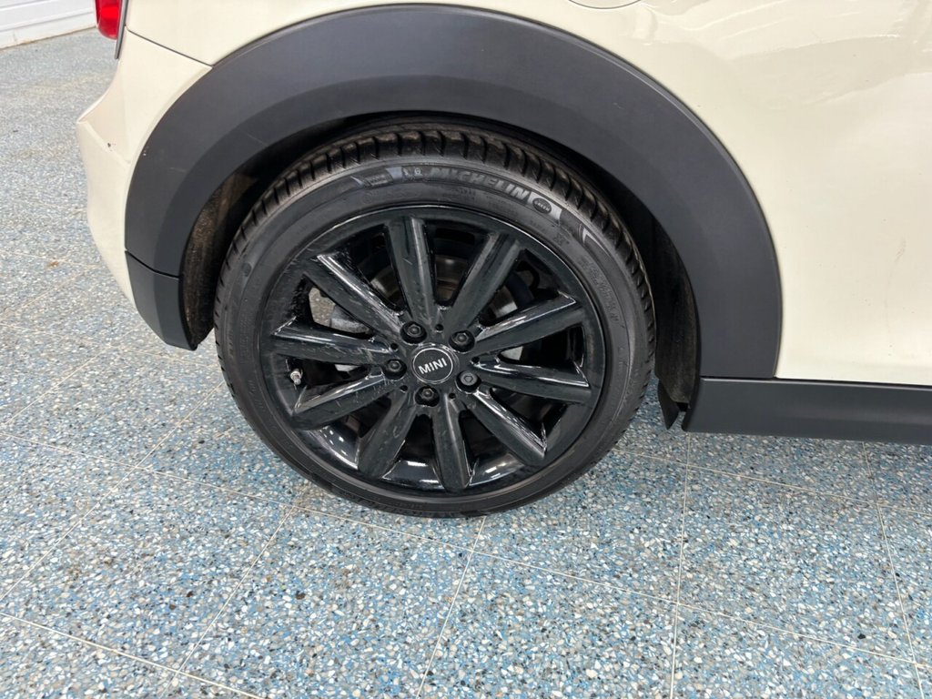 Used Ford Kuga 2017 for sale - 76776709: Photo 19