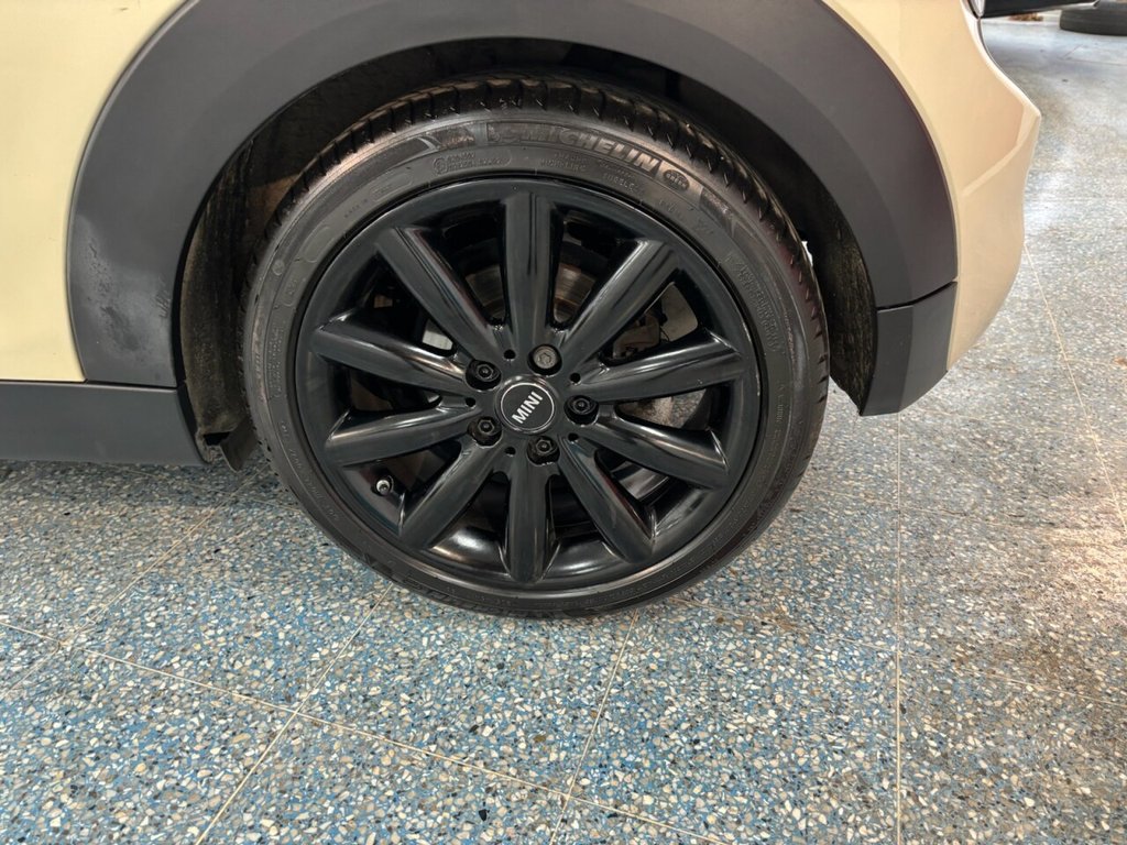 Used Ford Kuga 2017 for sale - 76776709: Photo 21