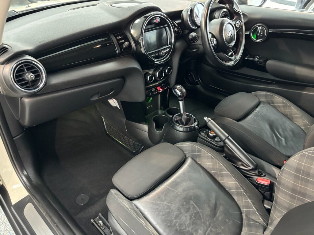 Used Ford Kuga 2017 for sale - 76776709: Photo 30