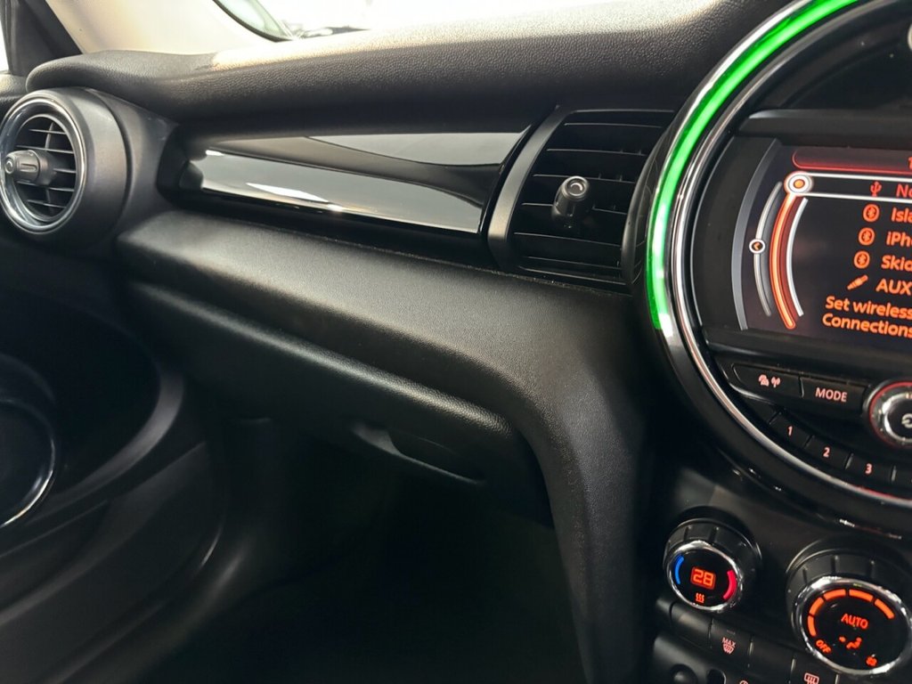 Used Ford Kuga 2017 for sale - 76776709: Photo 40