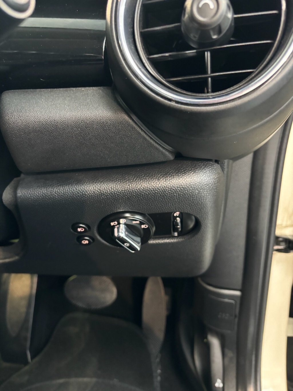 Used Ford Kuga 2017 for sale - 76776709: Photo 43