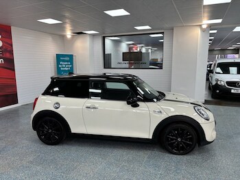 Used Ford Kuga 2017 for sale - 76776709: Photo