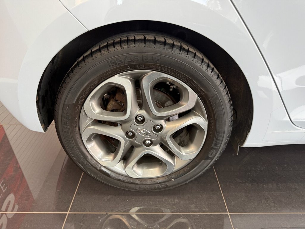 Used Hyundai i20 2019 for sale - 78180851: Photo 3