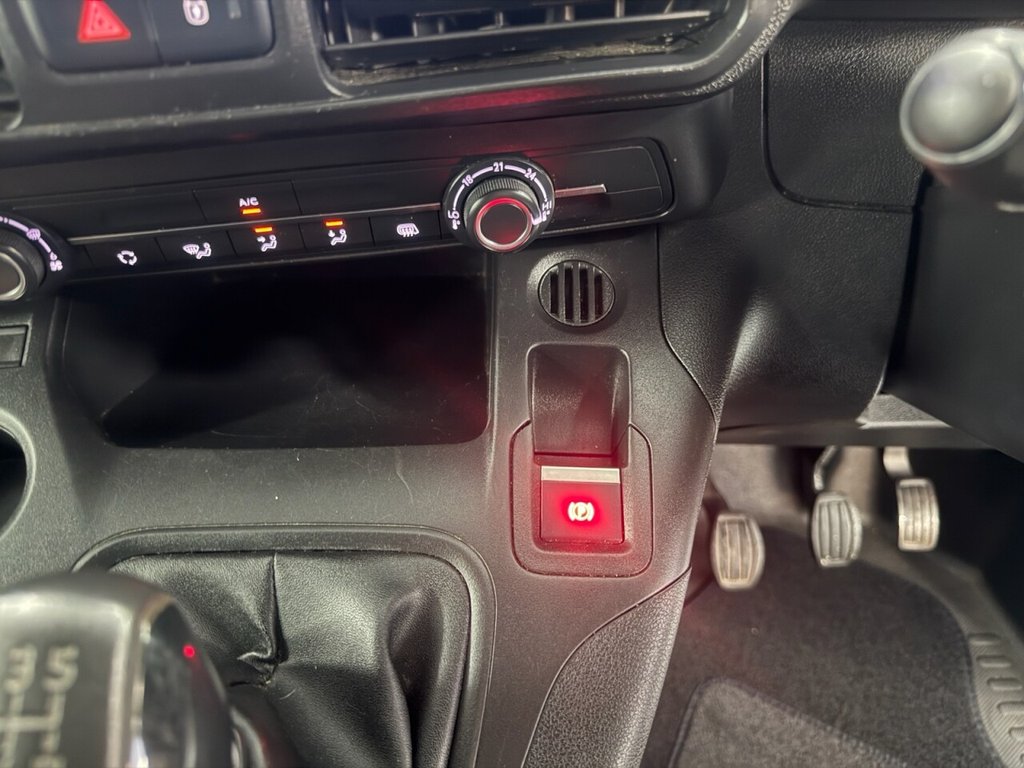 Used Peugeot Partner 2020 for sale - 77506955: Photo 37