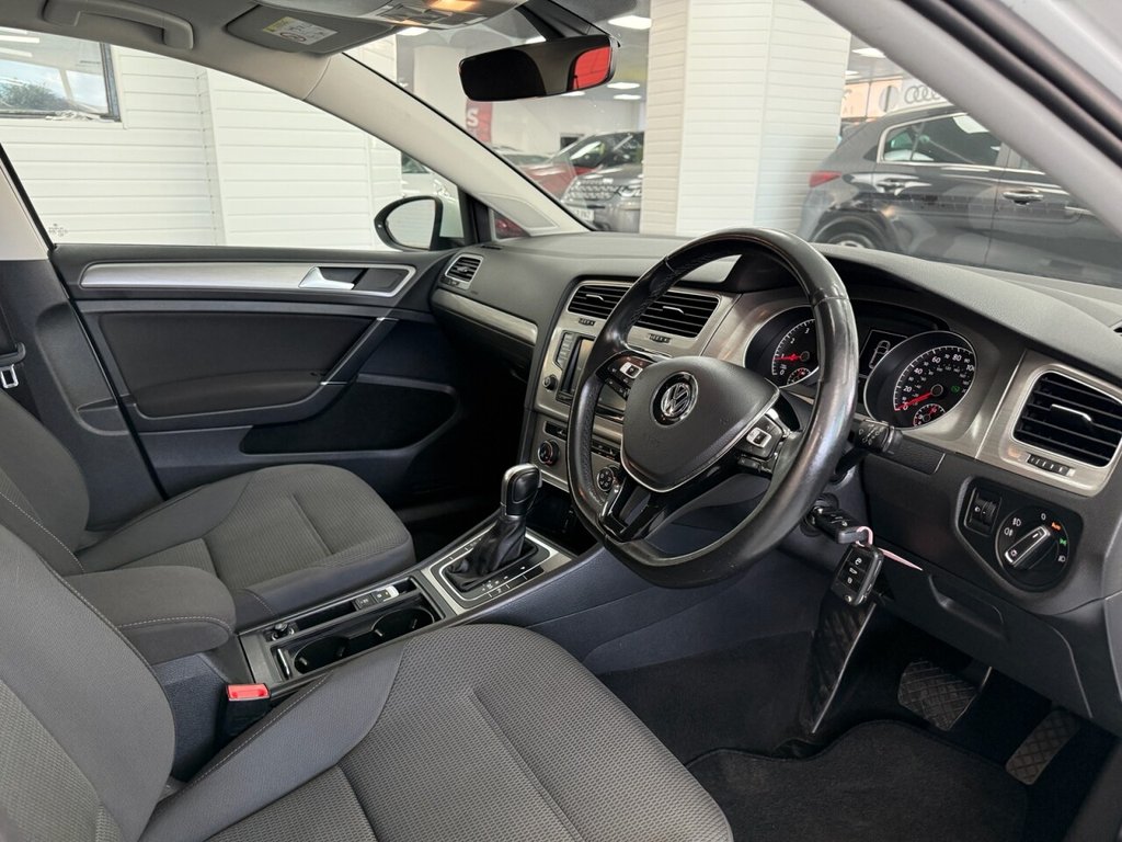 Used Volkswagen Golf 2017 for sale - 76776675: Photo 22