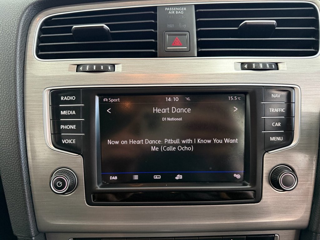 Used Volkswagen Golf 2017 for sale - 76776675: Photo 32