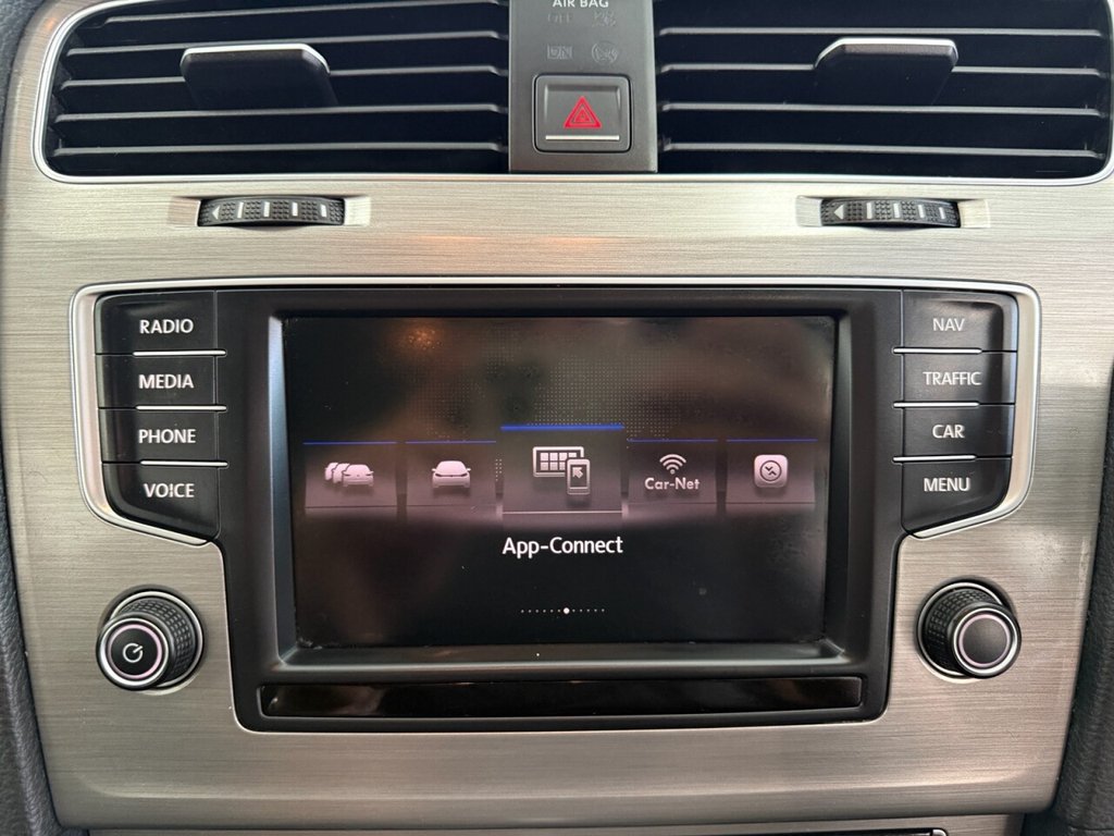 Used Volkswagen Golf 2017 for sale - 76776675: Photo 38