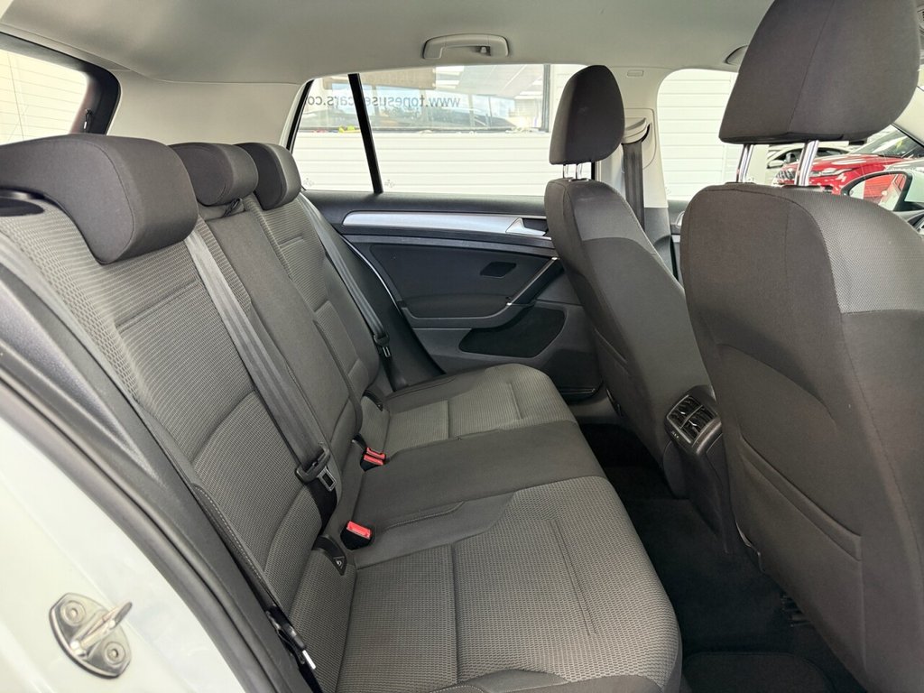 Used Volkswagen Golf 2017 for sale - 76776675: Photo 5