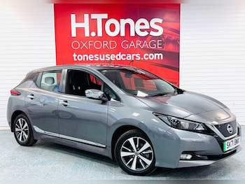 2021 (71) - 40kWh Acenta Hatchback 5dr Electric Auto (150 ps)