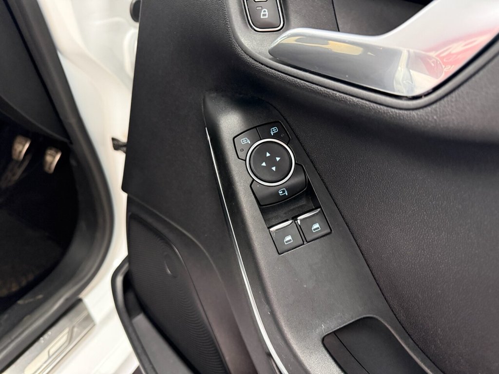 Used Ford Fiesta 2019 for sale - 78200425: Photo 25