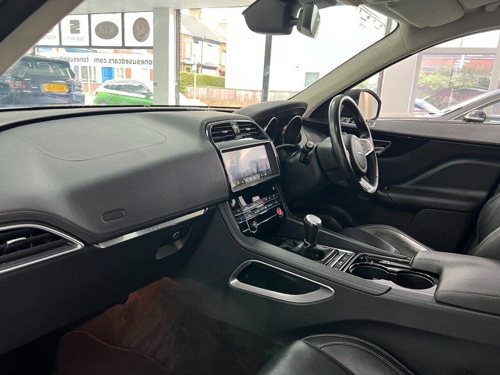 Used Jaguar F-Pace 2018 for sale - 77084046: Photo 16