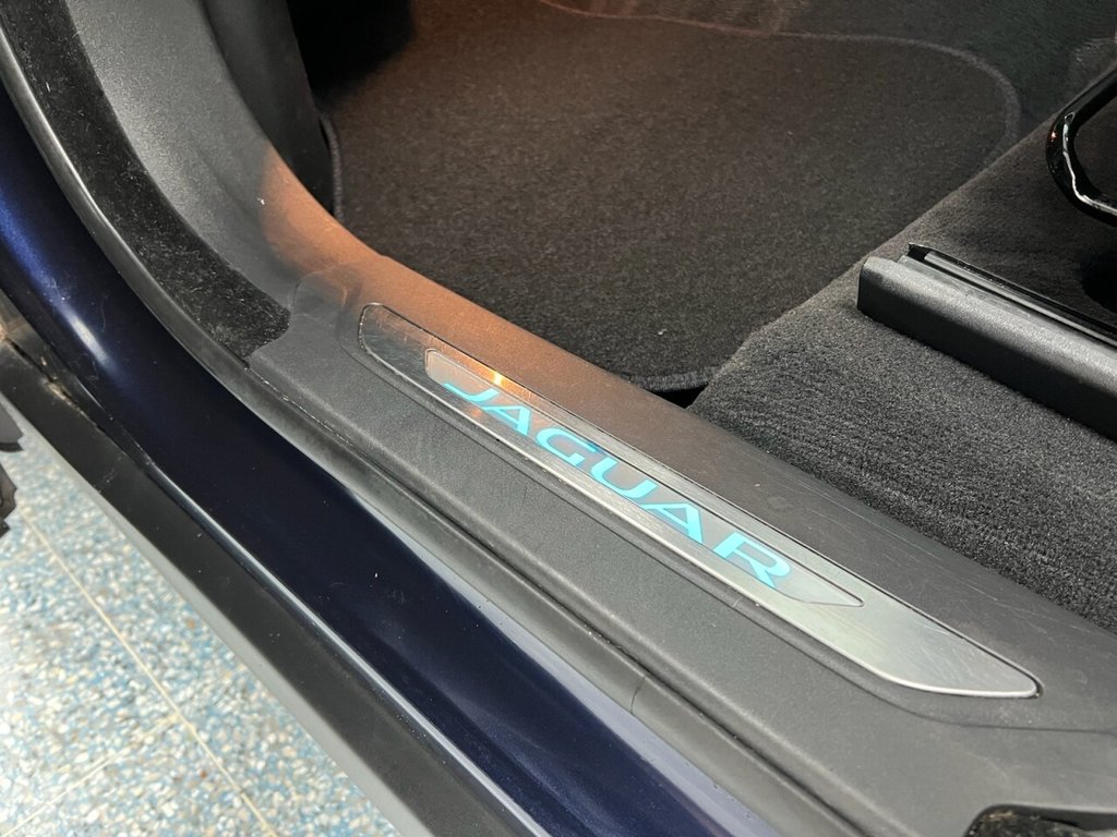 Used Jaguar F-Pace 2018 for sale - 77084046: Photo 18