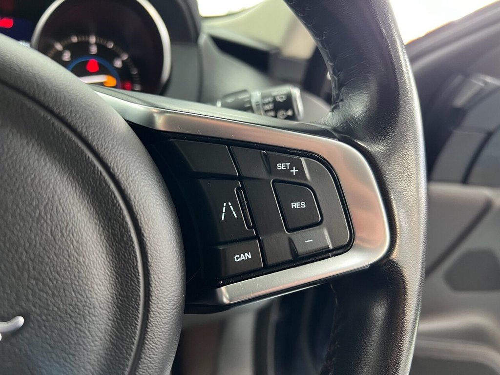 Used Jaguar F-Pace 2018 for sale - 77084046: Photo 36