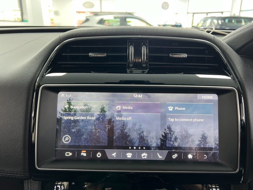 Used Jaguar F-Pace 2018 for sale - 77084046: Photo 38