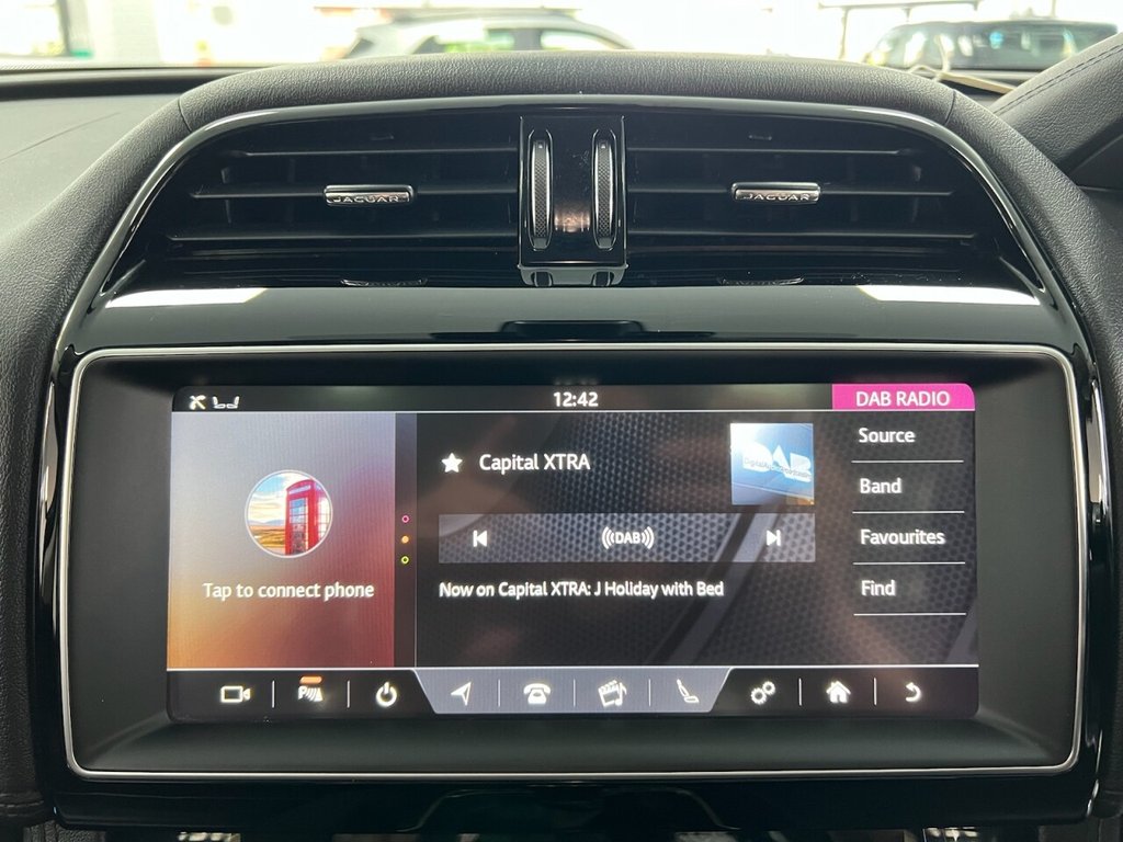 Used Jaguar F-Pace 2018 for sale - 77084046: Photo 41