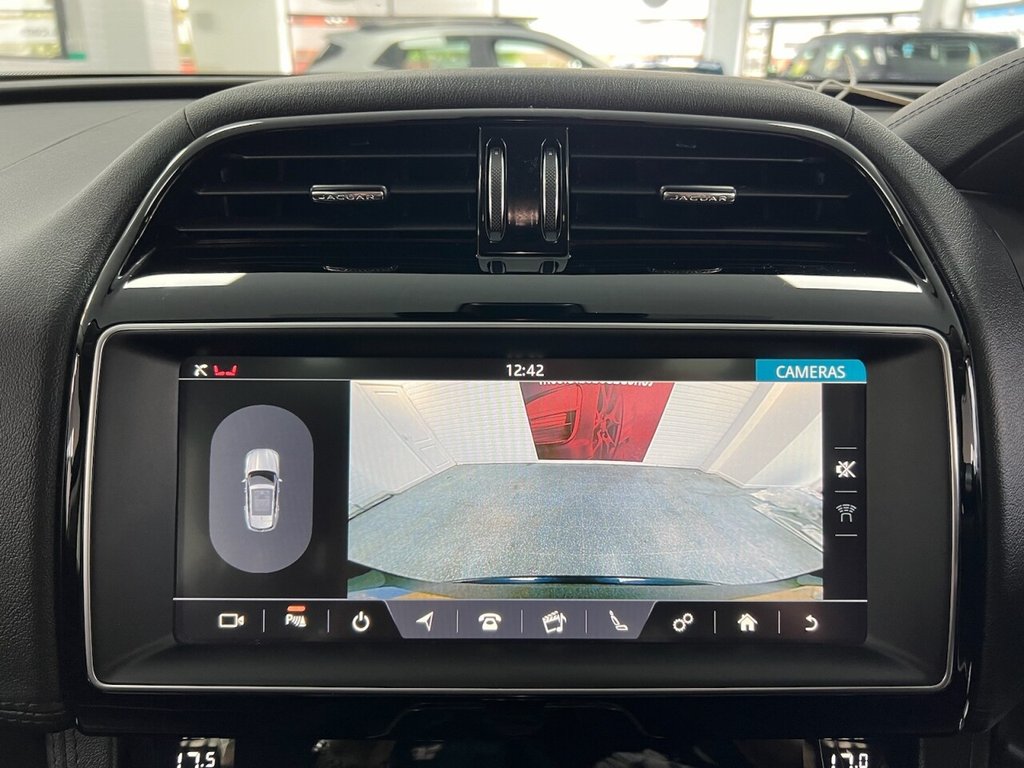 Used Jaguar F-Pace 2018 for sale - 77084046: Photo 44