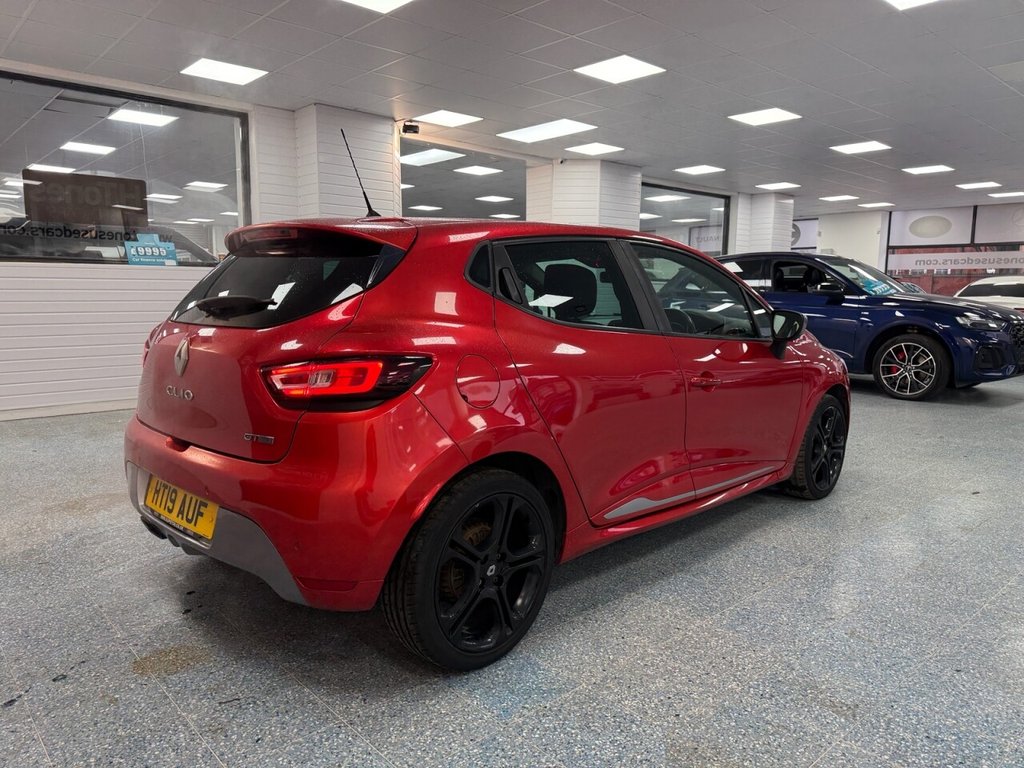 Used Renault Clio 2019 for sale - 77328292: Photo 2