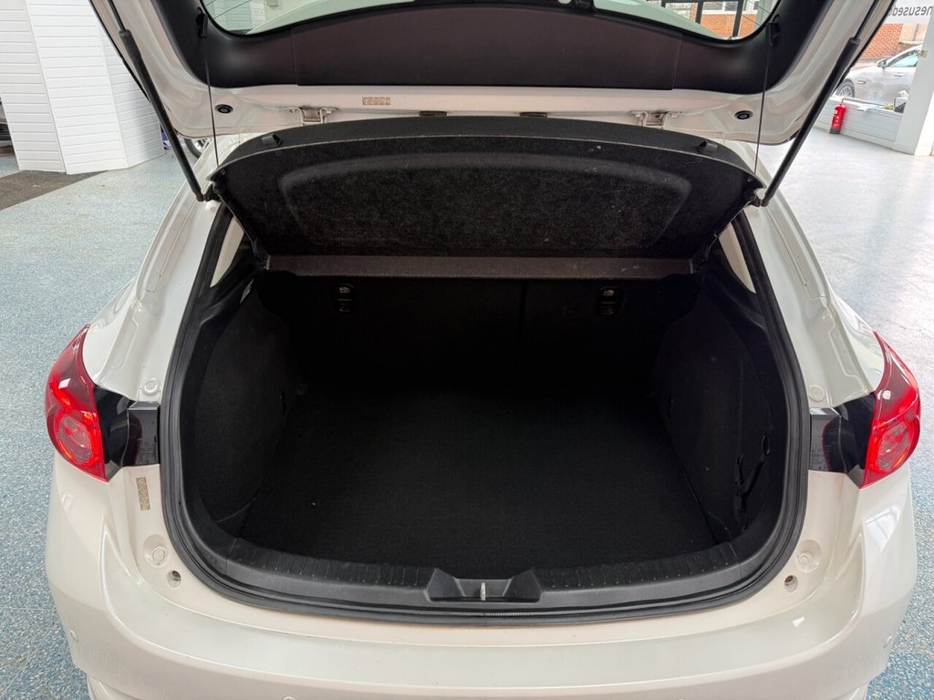 Used Mazda Mazda3 2018 for sale - 76776686: Photo 11