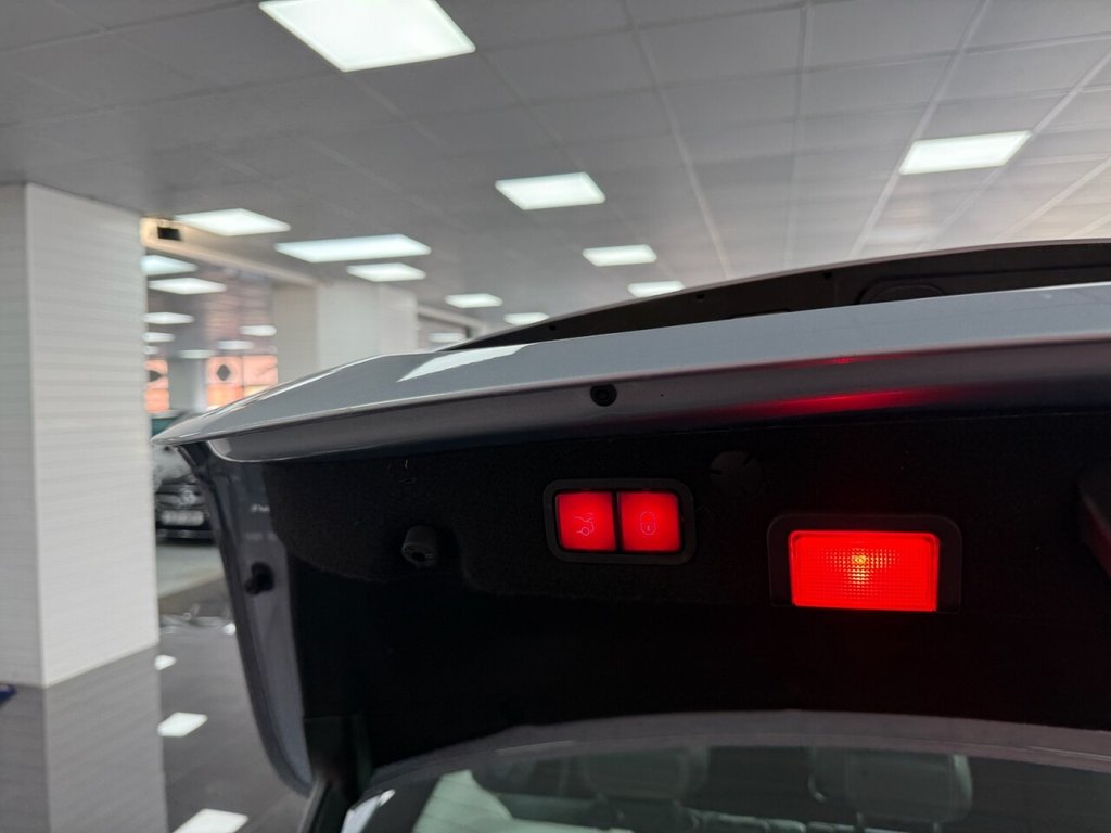 Used Mercedes-Benz C Class 2018 for sale - 78181680: Photo 12