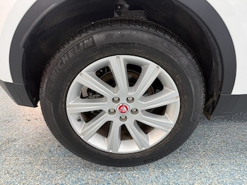 Used Jaguar E-Pace 2019 for sale - 76776553: Photo