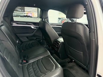 Used Volkswagen Touareg 2018 for sale - 79358488: Photo
