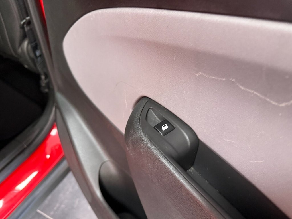 Used Vauxhall Crossland X 2019 for sale - 77937036: Photo 6