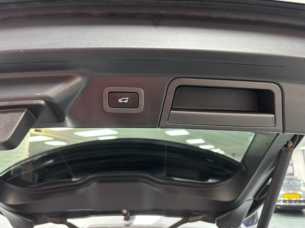 Used Land Rover Range Rover Velar 2019 for sale - 77355921: Photo 20