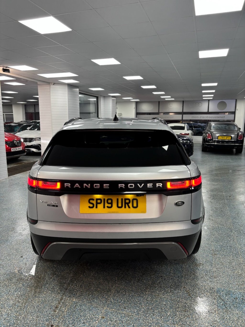 Used Land Rover Range Rover Velar 2019 for sale - 77355921: Photo 5