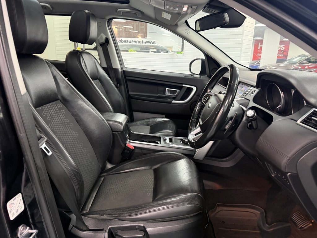Used Land Rover Discovery Sport 2016 for sale - 76776652: Photo 26