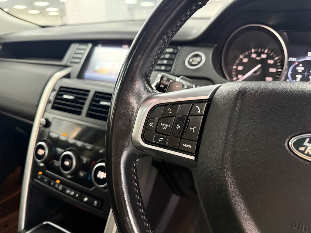 Used Land Rover Discovery Sport 2016 for sale - 76776652: Photo 31